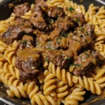 One-Pot Creamy Spicy Garlic Butter Steak & Pasta