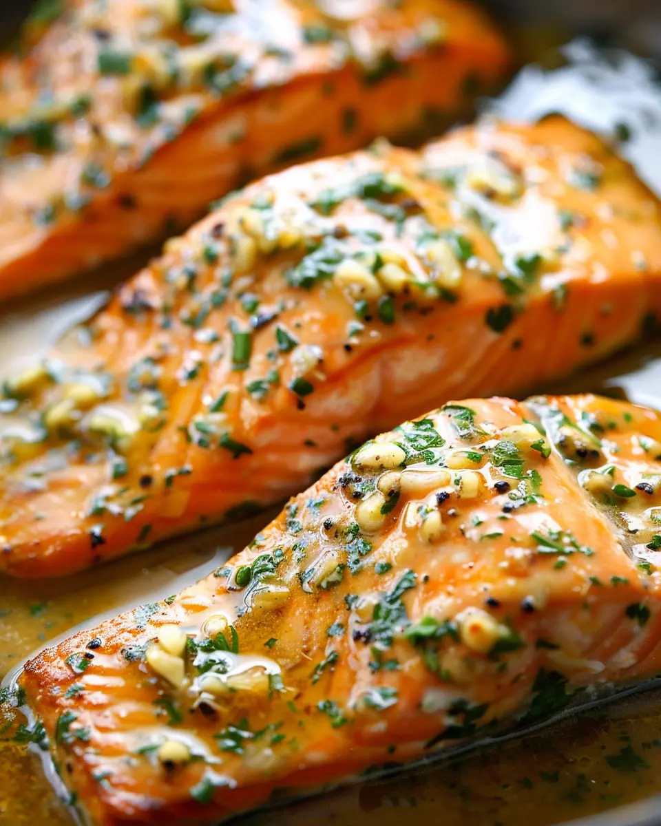 Garlic Butter Salmon: Easy Recipe for a Juicy Dinner Delight